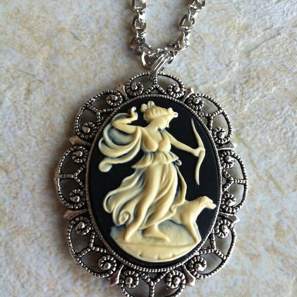 Artemis Aphrodite Renaissance Greek Goddess God C - Picture 3 of 5